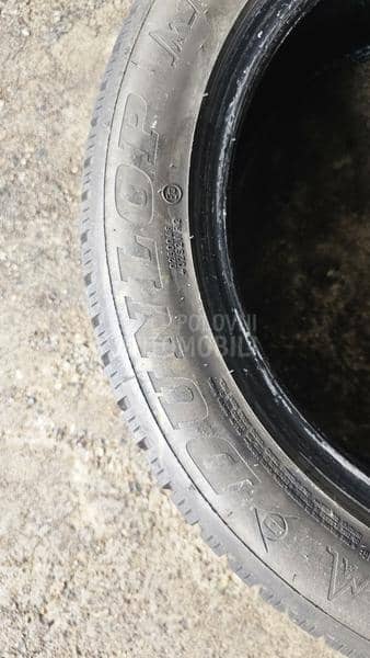 Dunlop 215/55 R17 Zimska