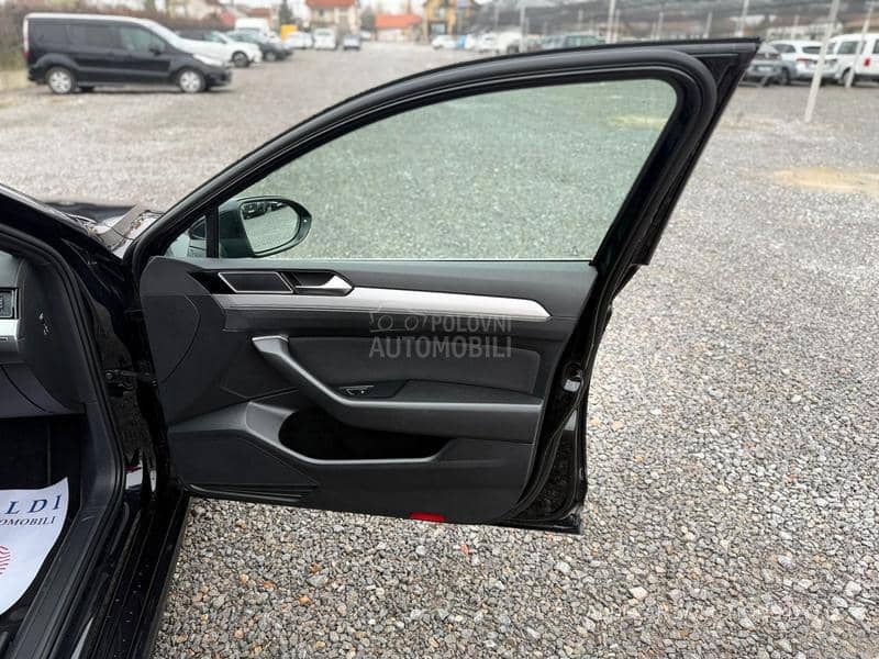 Volkswagen Passat B8 2.0 Tdi R-Line