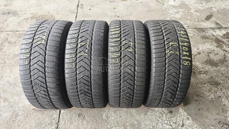 Pirelli 245/40 R18 Zimska