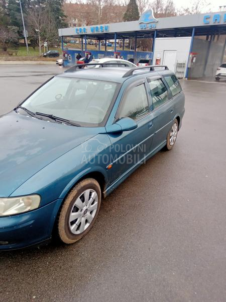Opel Vectra B 1.8 16v.