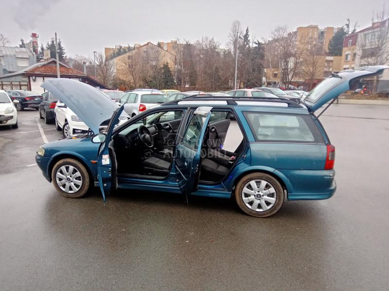 Opel Vectra B 1.8 16v.