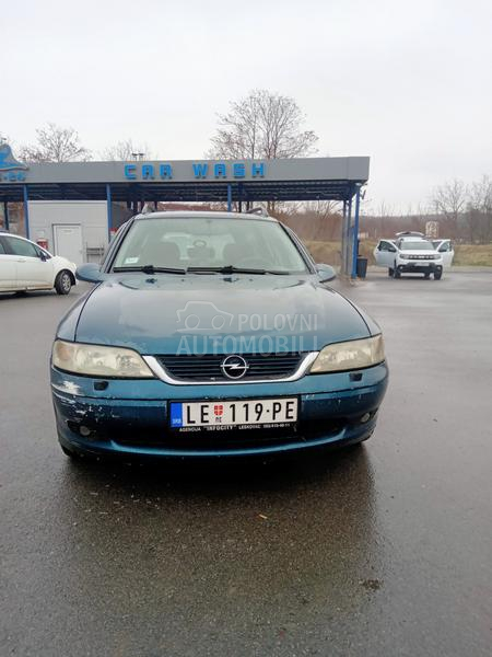 Opel Vectra B 1.8 16v.