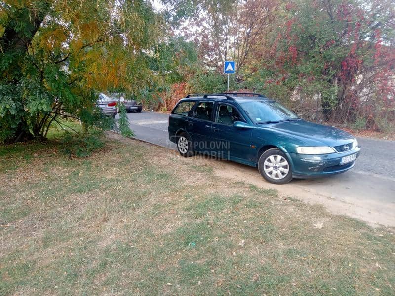 Opel Vectra B 1.8 16v.