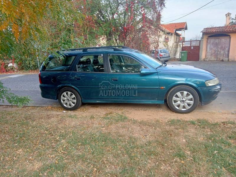 Opel Vectra B 1.8 16v.
