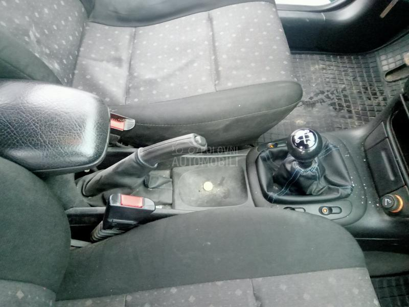 Opel Vectra B 1.8 16v.