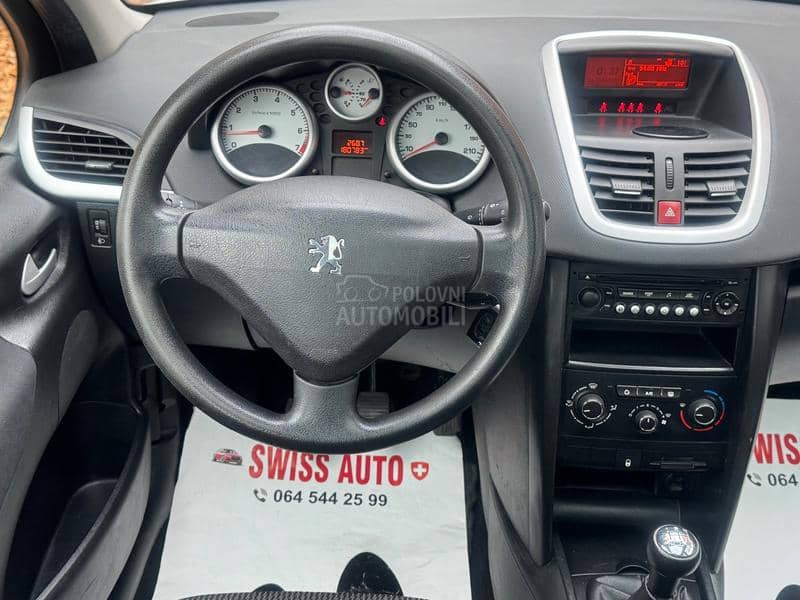 Peugeot 207 1.4 i