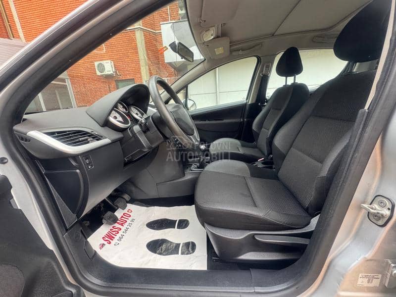 Peugeot 207 1.4 i