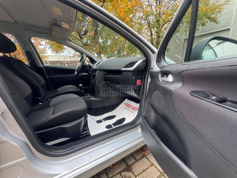 Peugeot 207 1.4 i