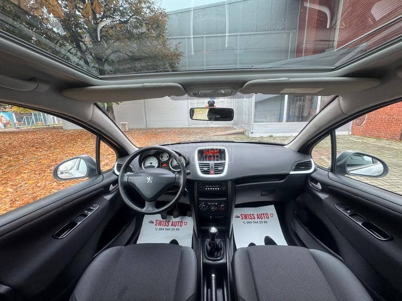 Peugeot 207 1.4 i