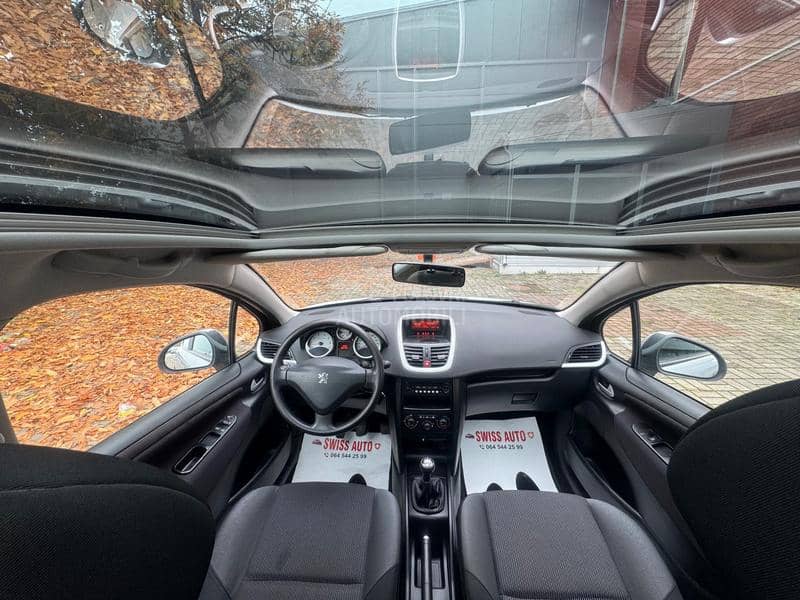 Peugeot 207 1.4 i