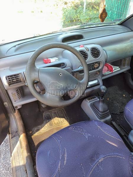 Renault Twingo C 06