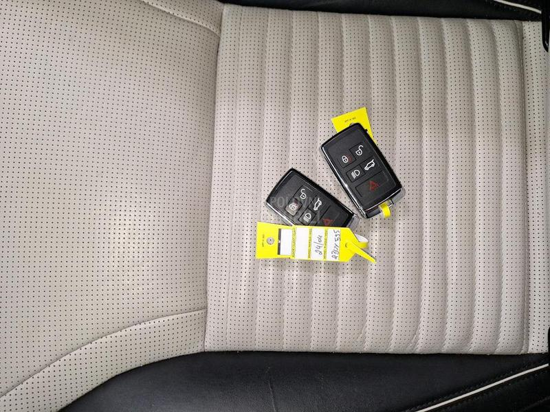 Land Rover Discovery d250 HSE R-dinamik