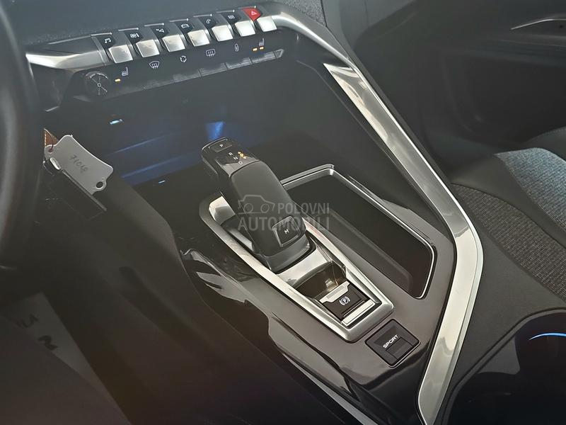 Peugeot 3008 ODLIČAN/AUTO