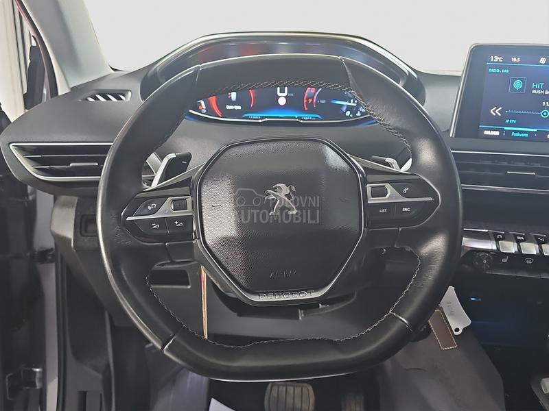 Peugeot 3008 ODLIČAN/AUTO