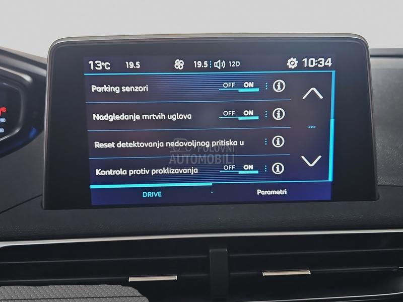 Peugeot 3008 ODLIČAN/AUTO