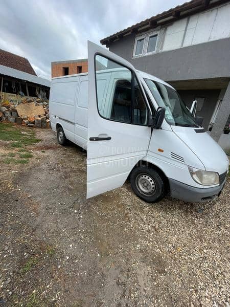 Mercedes Benz Sprinter 