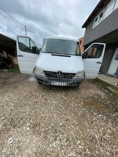 Mercedes Benz Sprinter 