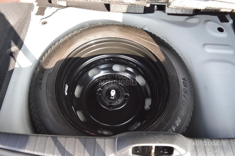 Peugeot 208 1.2 PureTech82 Premi