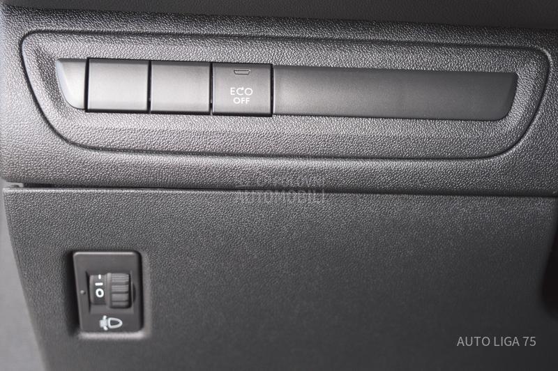 Peugeot 208 1.2 PureTech82 Premi