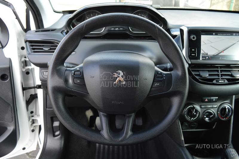 Peugeot 208 1.2 PureTech82 Premi