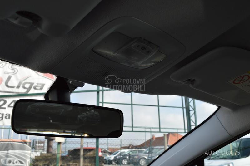 Peugeot 208 1.2 PureTech82 Premi