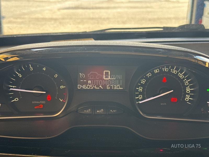 Peugeot 208 1.2 PureTech82 Premi