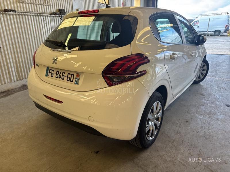 Peugeot 208 1.2 PureTech82 Premi