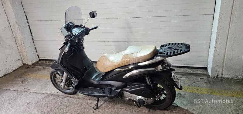 Piaggio Beverly 300 ie Tourer