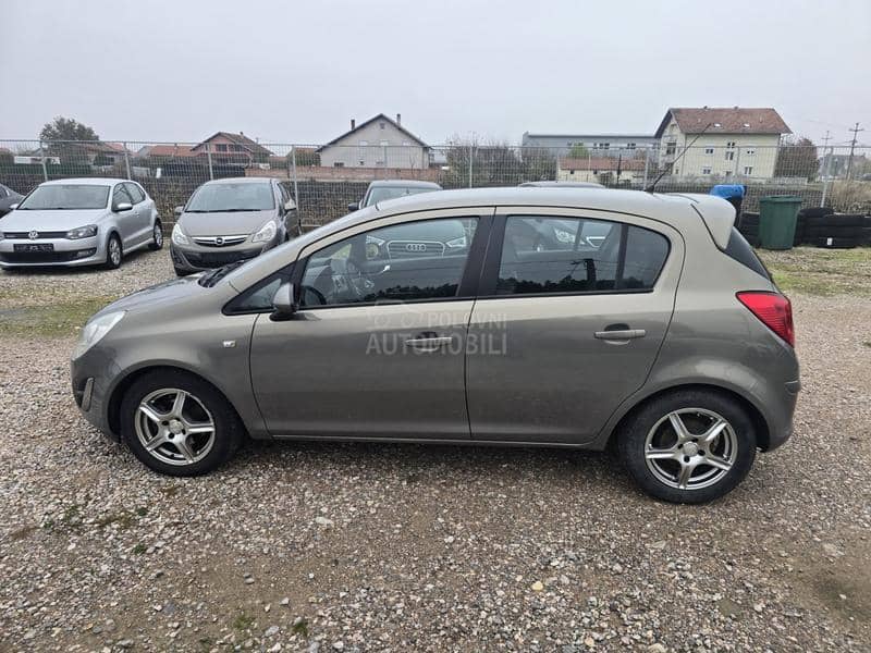 Opel Corsa D 1.3 cdti cosmo