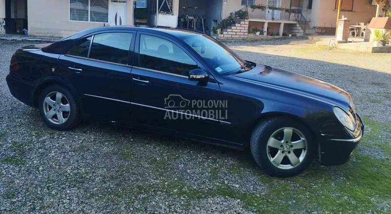 Mercedes Benz E 270 