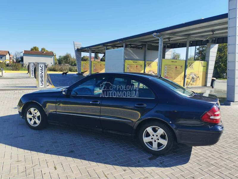 Mercedes Benz E 270 