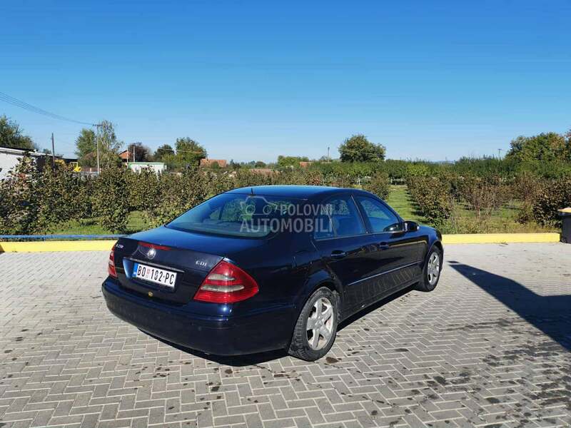 Mercedes Benz E 270 