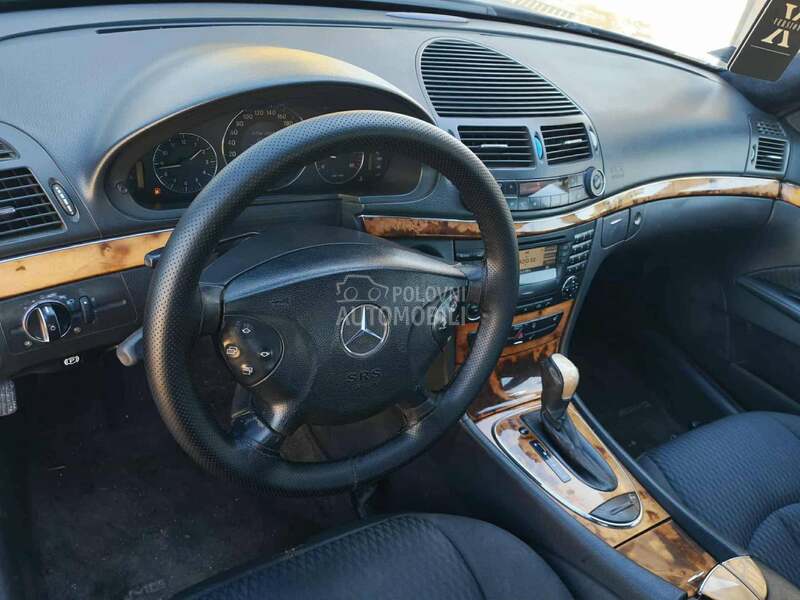 Mercedes Benz E 270 