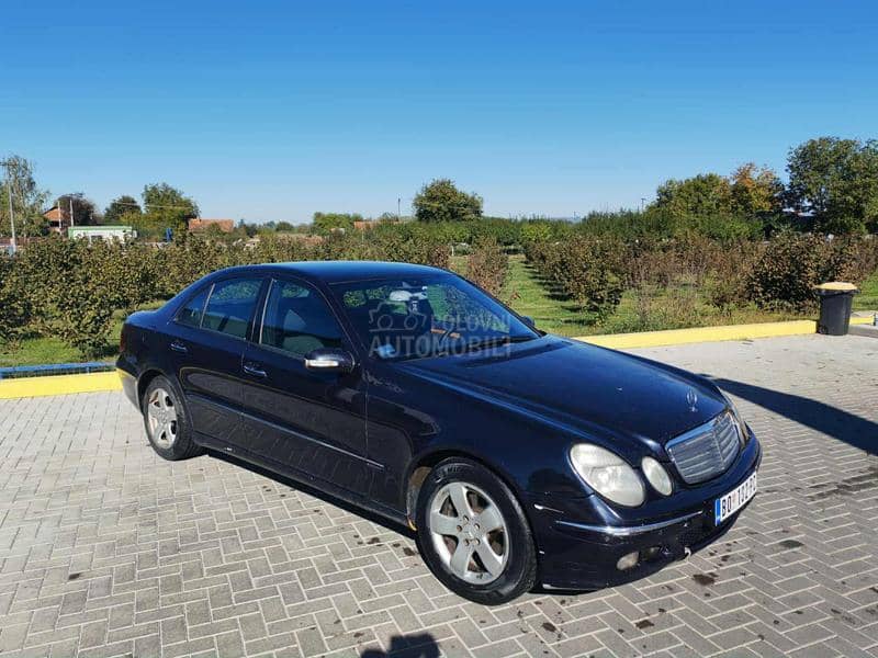 Mercedes Benz E 270 