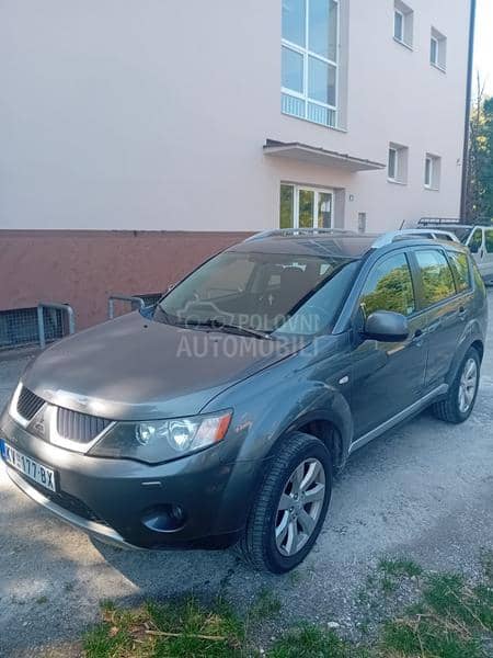 Mitsubishi Outlander 