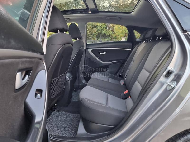 Hyundai i30 1.6CRDI PERFFEKTAN
