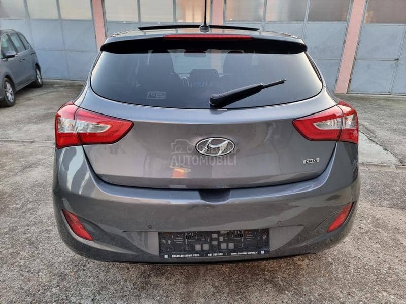 Hyundai i30 1.6CRDI PERFFEKTAN
