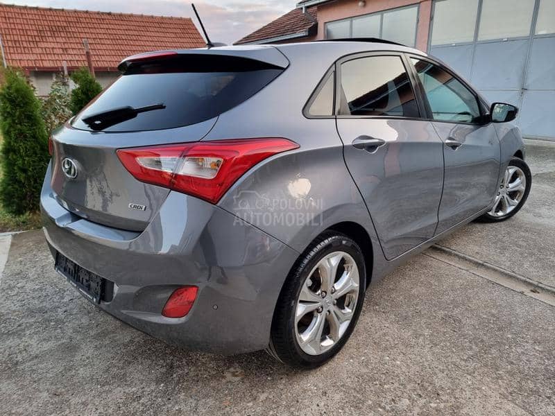 Hyundai i30 1.6CRDI PERFFEKTAN