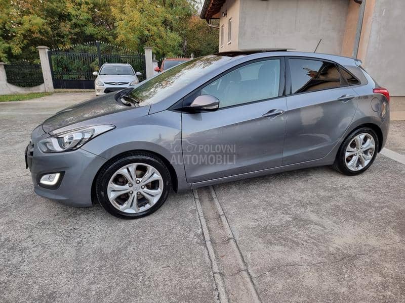 Hyundai i30 1.6CRDI PERFFEKTAN