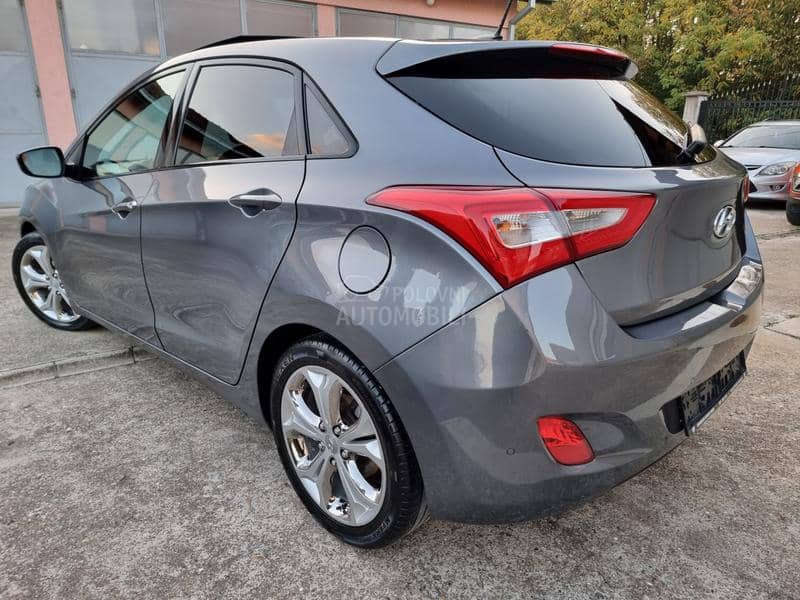 Hyundai i30 1.6CRDI PERFFEKTAN