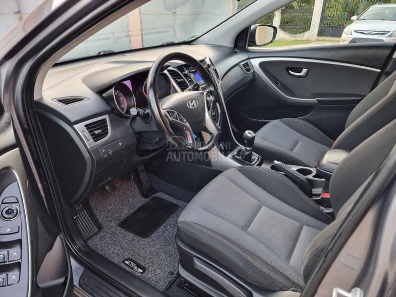 Hyundai i30 1.6CRDI PERFFEKTAN