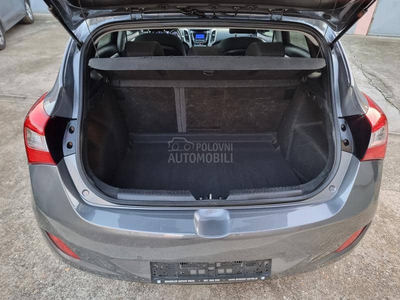 Hyundai i30 1.6CRDI PERFFEKTAN