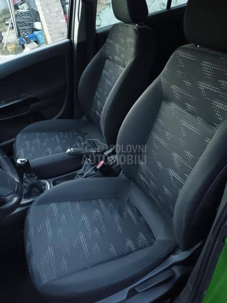 Opel Corsa D 1.4 Satellite