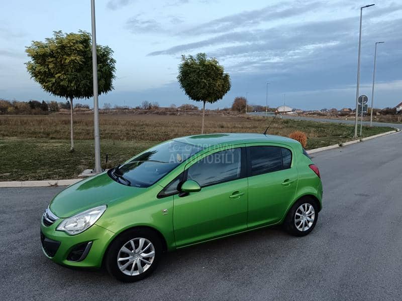 Opel Corsa D 1.4 Satellite