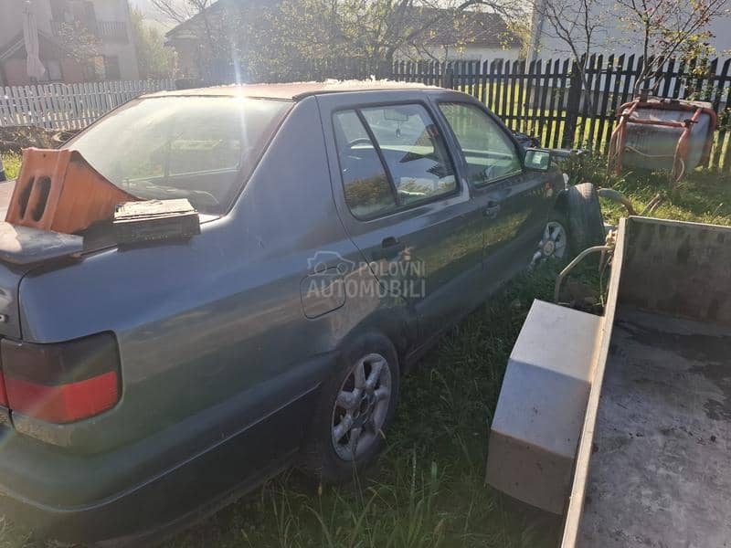Volkswagen Vento 