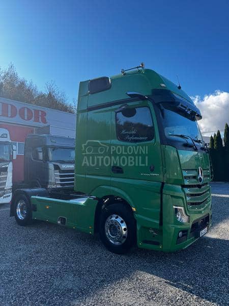 Mercedes Benz Actros 1851