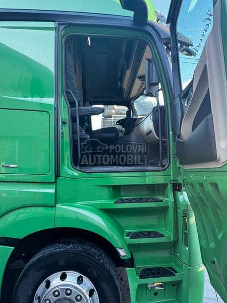 Mercedes Benz Actros 1851