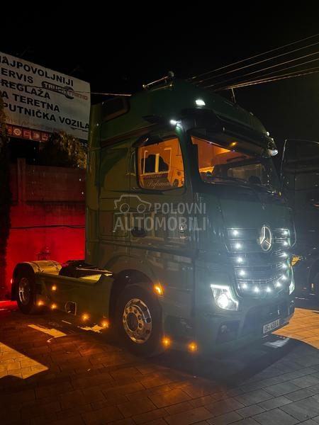 Mercedes Benz Actros 1851