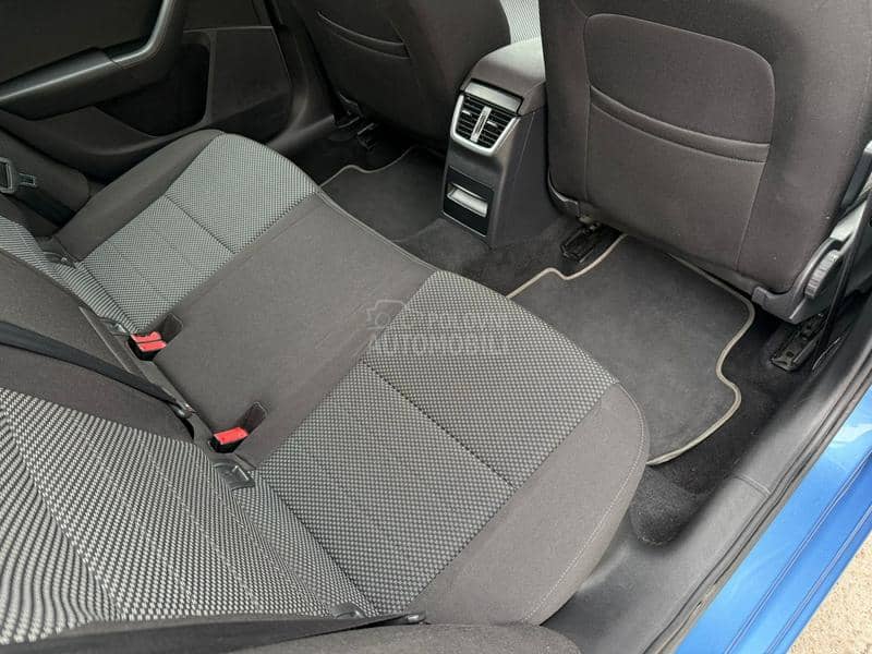 Škoda Octavia /NOVA/