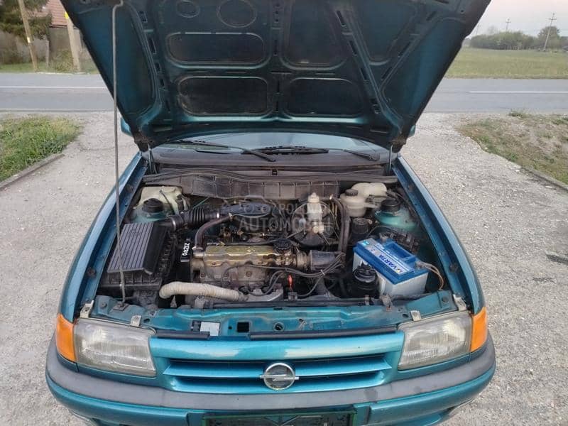 Opel Astra F 1.6 8v